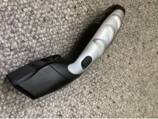 Haarverzorging Remington - tondeuse + lader en met kam en schaartje -