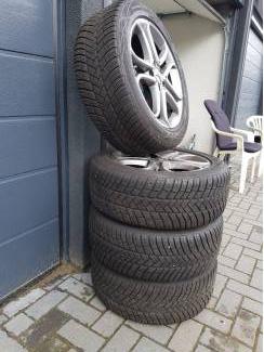 Machines | Lasapparaten Ruilen Mercedes velgen voor een lasset met flessen.