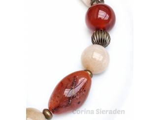 Kettingen Ketting van natuursteen