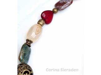 Kettingen Ketting van natuursteen