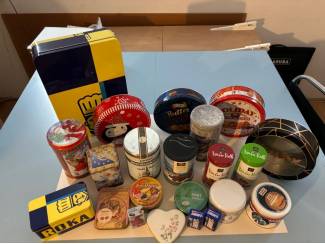 Blikken Blik Roka groot blik rechthoekig blauw geel bakker