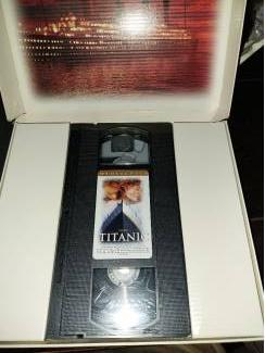 Diverse Advertenties Collectors item " Titanic " video