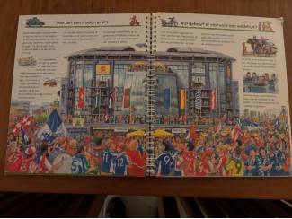 Kinderboeken Hoe wat waarom ? Alles over voetbal (4+) Flap ontdekboek