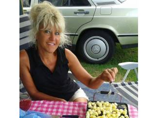 Sex Contacten Ik zoek liefde, geluk en die ene arm om mijn schouder.