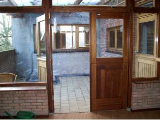 Huizen te koop TE KOOP AKKRUM CENTRUM 544m2 A1 Degelijk Hoekwoonwinkelhuizing