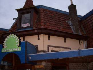 Huizen te koop TE KOOP AKKRUM CENTRUM 544m2 A1 Degelijk Hoekwoonwinkelhuizing