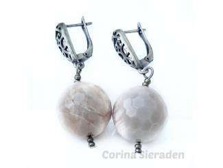 Oorbellen Oorstekers met natuursteen