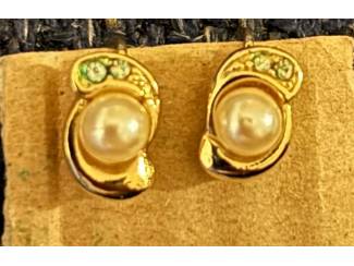 Clip oorbellen parel met goud look klein