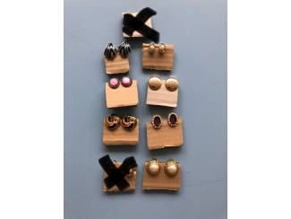 Oorbellen Clip oorbellen ovaal paars met goudkleurige rand