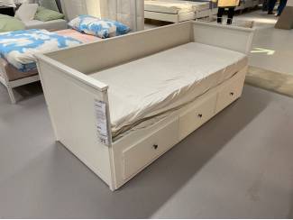 IKEA HEMNES bed 80/160x200