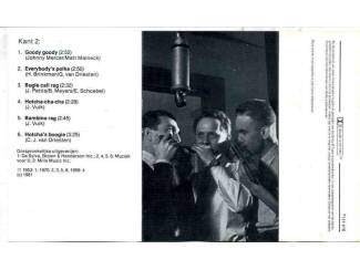 Cassettebandjes Hotcha Trio Troeven deel 1 & 2 24 nrs 2 cassettes 1980 ZGAN