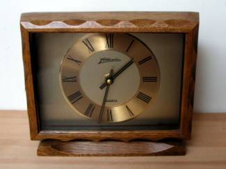 Vintage eikenhouten tafelklok Atlanta QUARTZ ZGAN