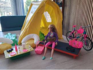barbie met fiets en veel extra's