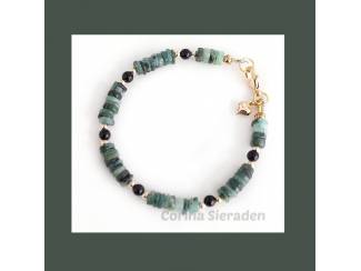 Armband van smaragd