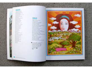 Boeken over Muziek The Beatles Illustrated Lyrics Alan Aldridge boek 2004 ZGAN