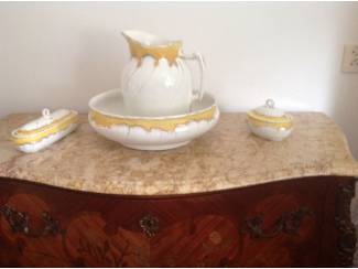 Servies compleet zeer mooi gaaf oud lampetstel