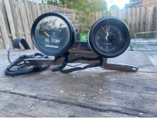 Beugel met klok en tempmeter