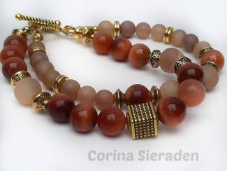 Armband van natuursteen
