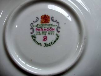Servies los 2x theekop en schotel set Paragon "B" & “C” Flower Festival
