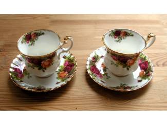 2x theekop en schotel set Royal Albert Old Country Roses zeer moo