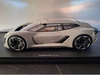 Auto's Audi P8 e-Tron Schaal 1:18