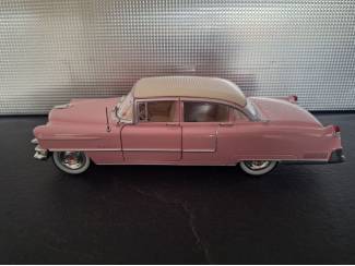 Auto's Cadillac Fleetwood Series 60 1955 Elvis Presley Schaal 1:24