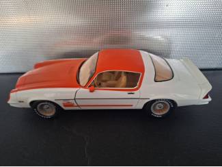 Auto's Chevrolet Camaro Cascade Edition Schaal 1:18