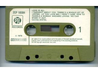 Cassettebandjes Sacha Distel – Love Is All 12 nrs cassette 1976 ZGAN