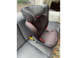 Autostoeltjes en Veiligheidszitjes twee maxi-cosy autostoeltjes