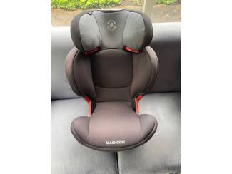Autostoeltjes en Veiligheidszitjes twee maxi-cosy autostoeltjes