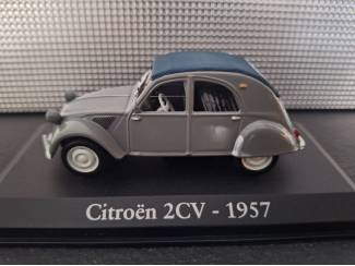 Auto's Citro&euml;n 2 CV 1957 Schaal 1:43