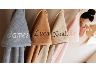 Badjes en Verzorging Badcape met naam - Luxe Speenkoorden