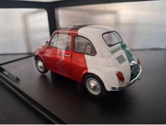 Auto's Fiat 500 Tribute To Italia 1965 Schaal 1:18
