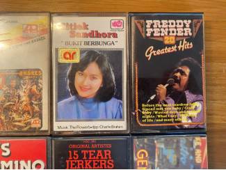 Cassettebandjes 16  cassettebandjes diverse