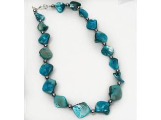 Ketting van parelmoer