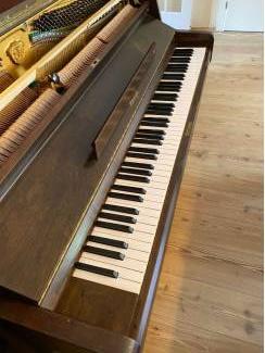 Noord Holland Horugel Studie Piano 1979