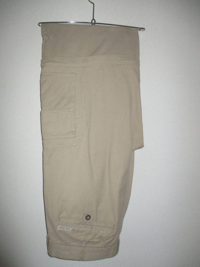 Verschillende soorten broeken.