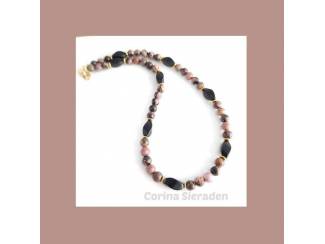 Ketting van natuursteen