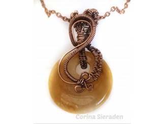 Kettinghangers Hanger met jade