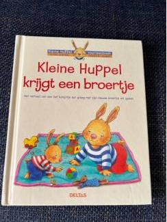 Kleine Huppel krijgt een broertje.