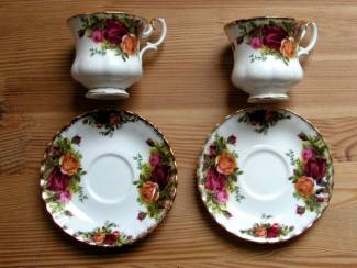 Servies los 2x theekop en schotel set Royal Albert Old Country Roses ZGAN