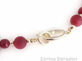 Kettingen Ketting van natuursteen