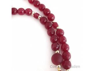 Kettingen Ketting van natuursteen