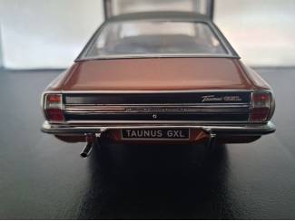 Auto's Ford Taunus GLX Coupe 1971 Schaal 1:18