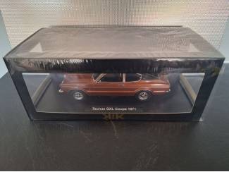 Auto's Ford Taunus GLX Coupe 1971 Schaal 1:18