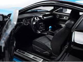 Auto's Ford Mustang Petty's Garage 2016 Schaal 1:18