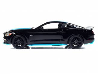 Auto's Ford Mustang Petty's Garage 2016 Schaal 1:18