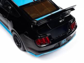 Auto's Ford Mustang Petty's Garage 2016 Schaal 1:18