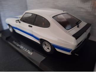 Auto's Ford Capri MK II X Pack 1975 Schaal 1:18