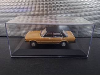 Auto's Ford Cortina MK5 2.0 Ghia S Schaal 1:43